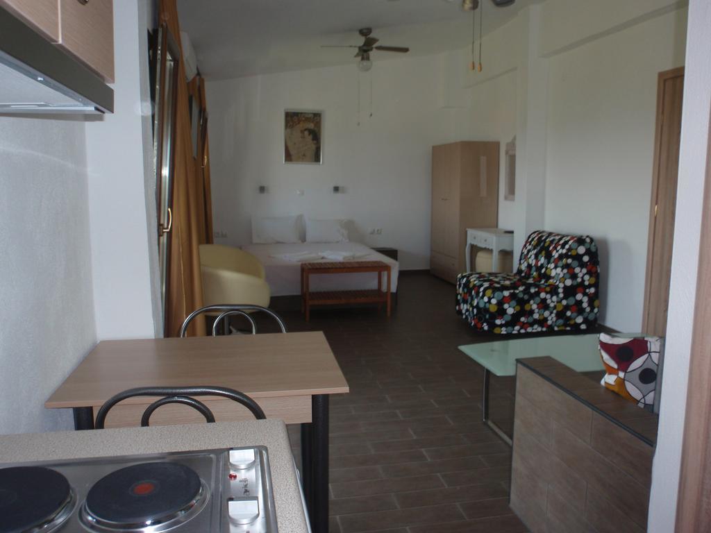 Petrouda'S Apartments Σαμοθράκη Εξωτερικό φωτογραφία